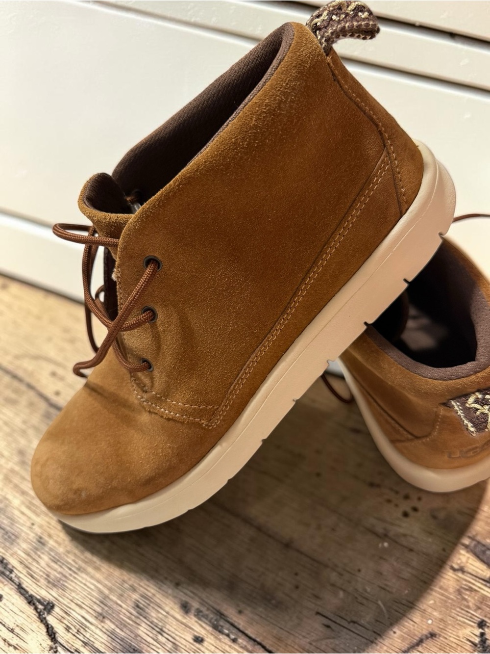 UGG Suede Chukka Boots Womens 5 Tan Lace Up Treadlite Sole Ankle Boot - Picture 10 of 15